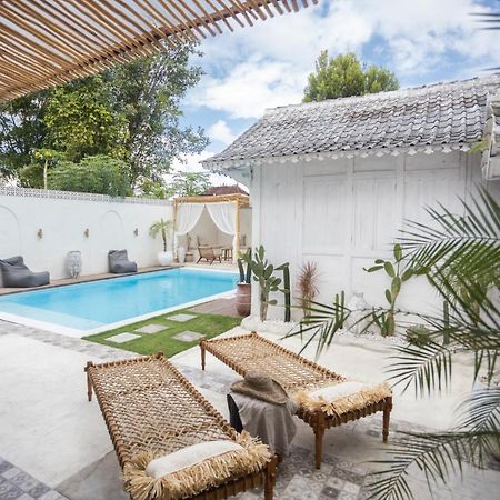 Хостел Gypsy Moon Bali Чангу Экстерьер фото